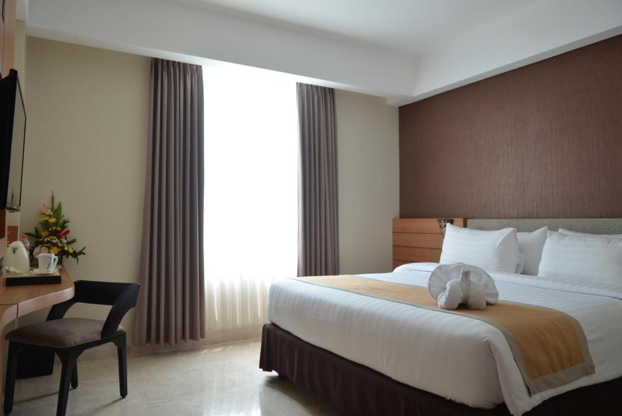 Lynn Hotel By Horison Yogyakarta Room photo