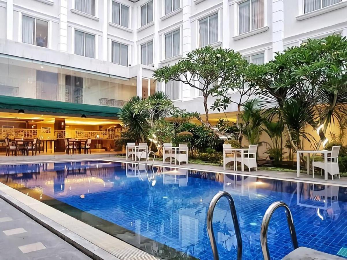 Lynn Hotel By Horison Yogyakarta Exterior photo