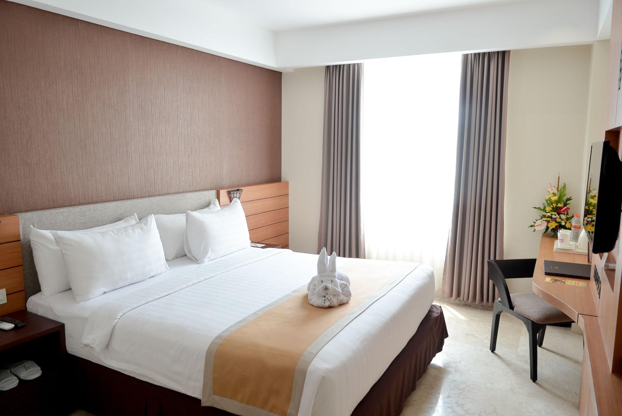 Lynn Hotel By Horison Yogyakarta Exterior photo